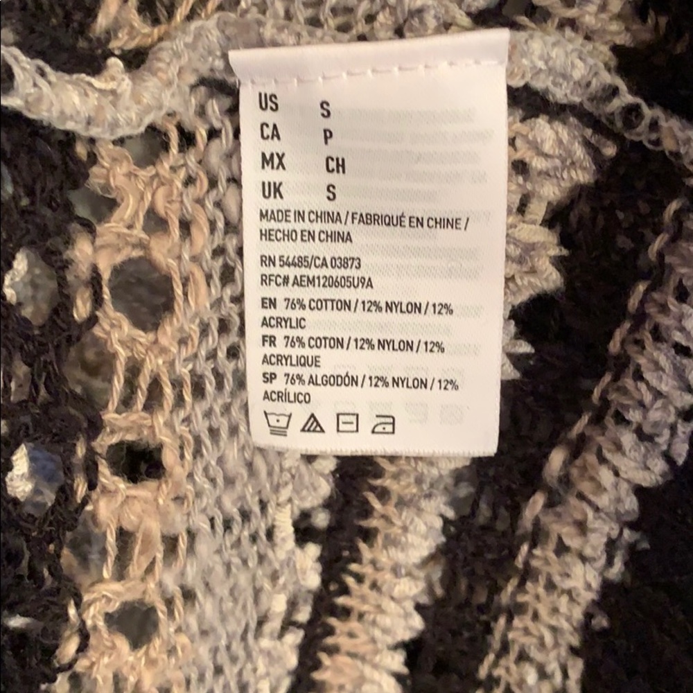 American Eagle long sleeve crochet cardigan - Picture 5 of 5